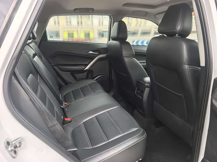 MG GS 2019 car image #12