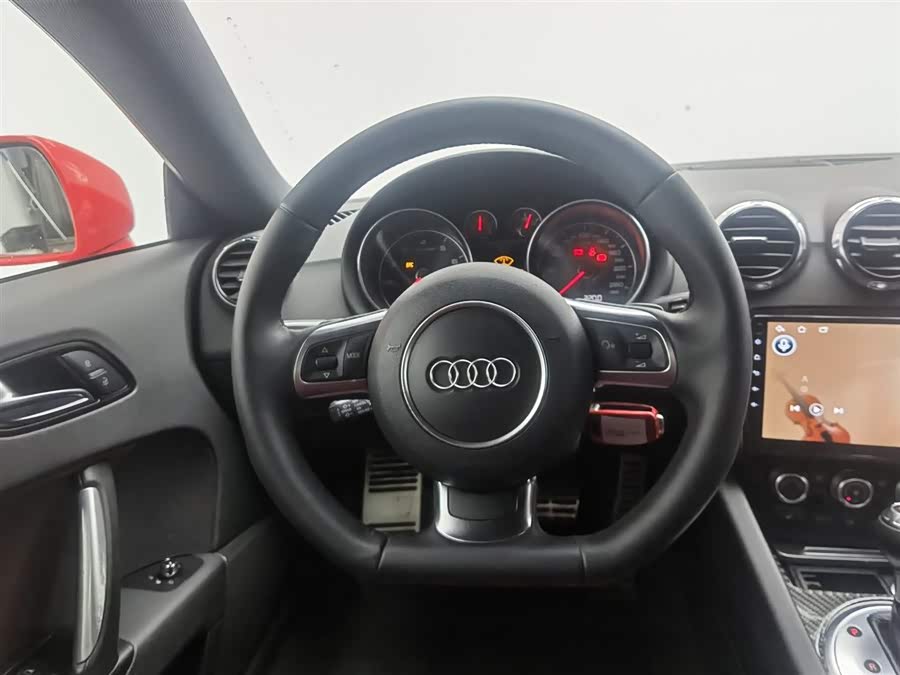 Audi TT 2012 car image #12