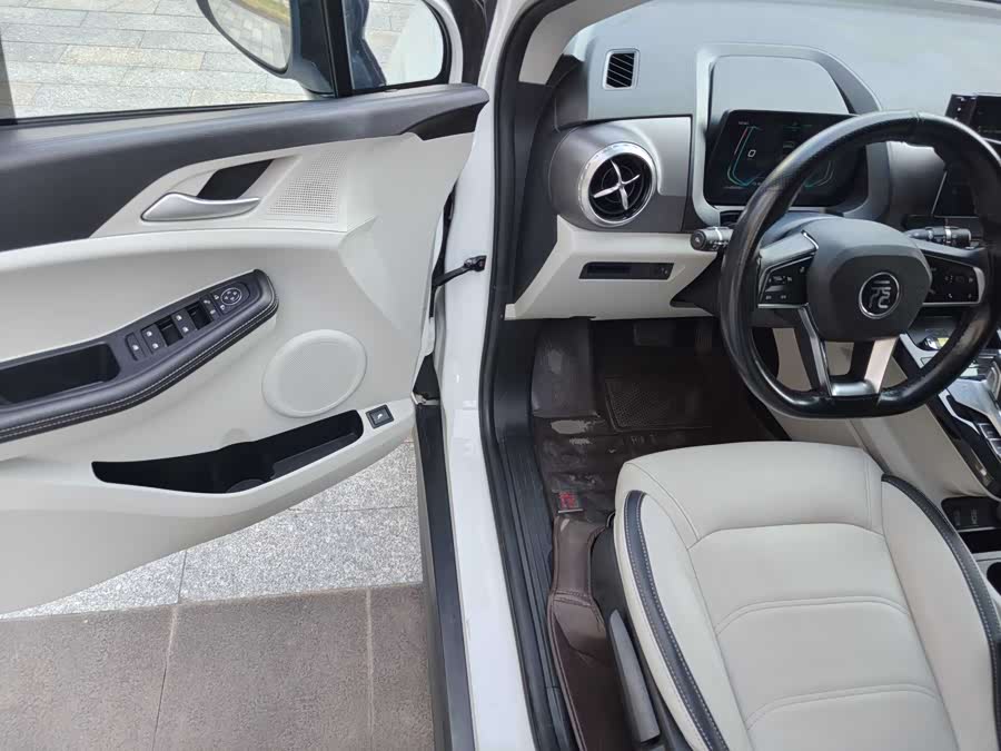 BYD Yuan Pro 2022 car image #12