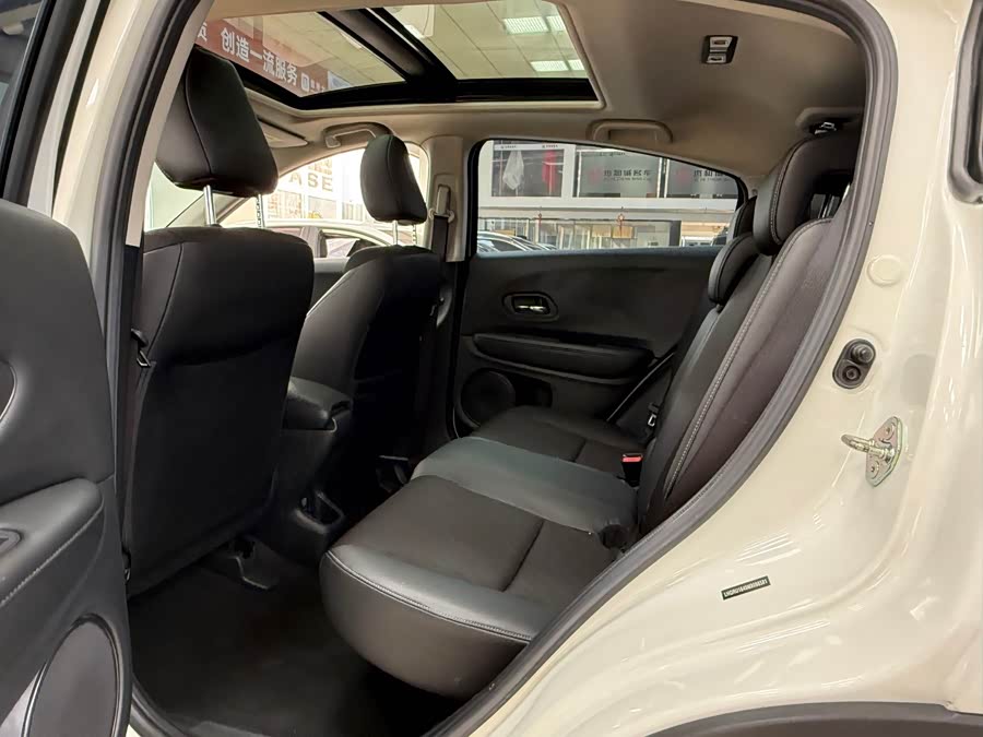 Honda VEZEL 2021 car image #12