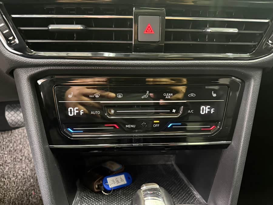 Volkswagen Tharu 2021 immagine di auto #12