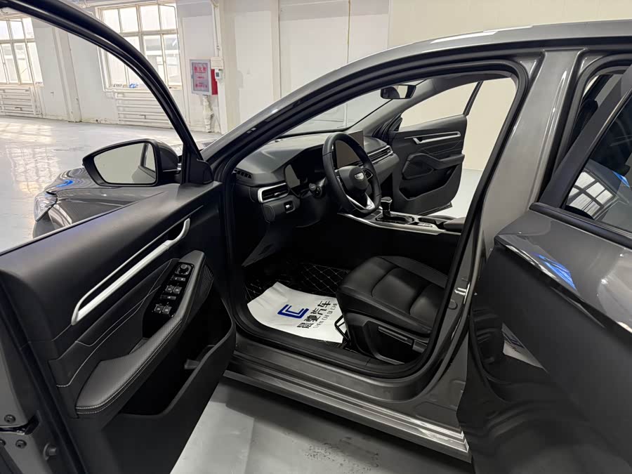 GEELY Emgrand 2024 car image #12