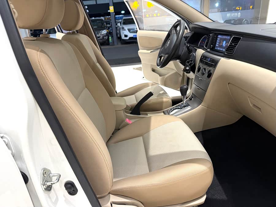 Toyota Corolla (Classic) 2016 изображение автомобиля #12