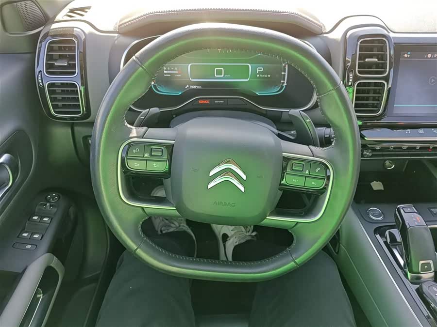 Citroen C5 AIRCROSS 2018 car image #12