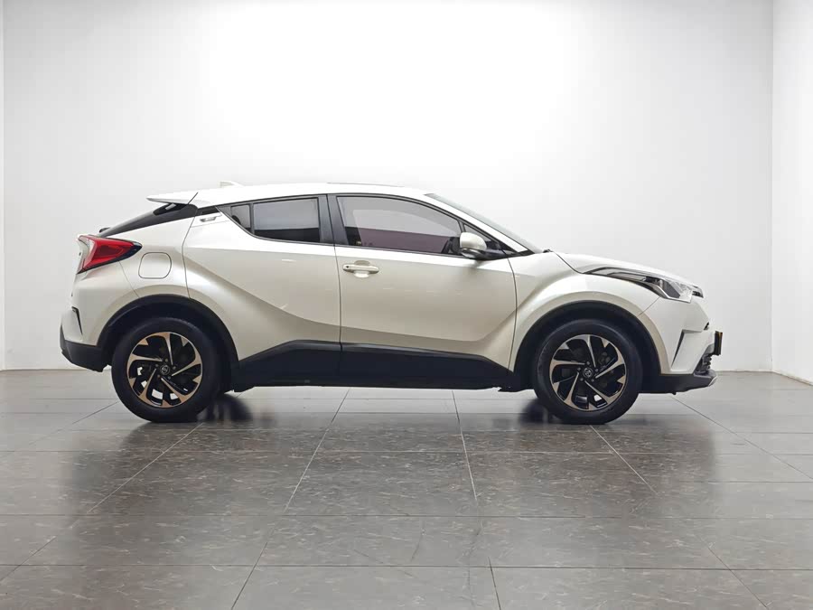 Toyota Izoa 2019 car image #12