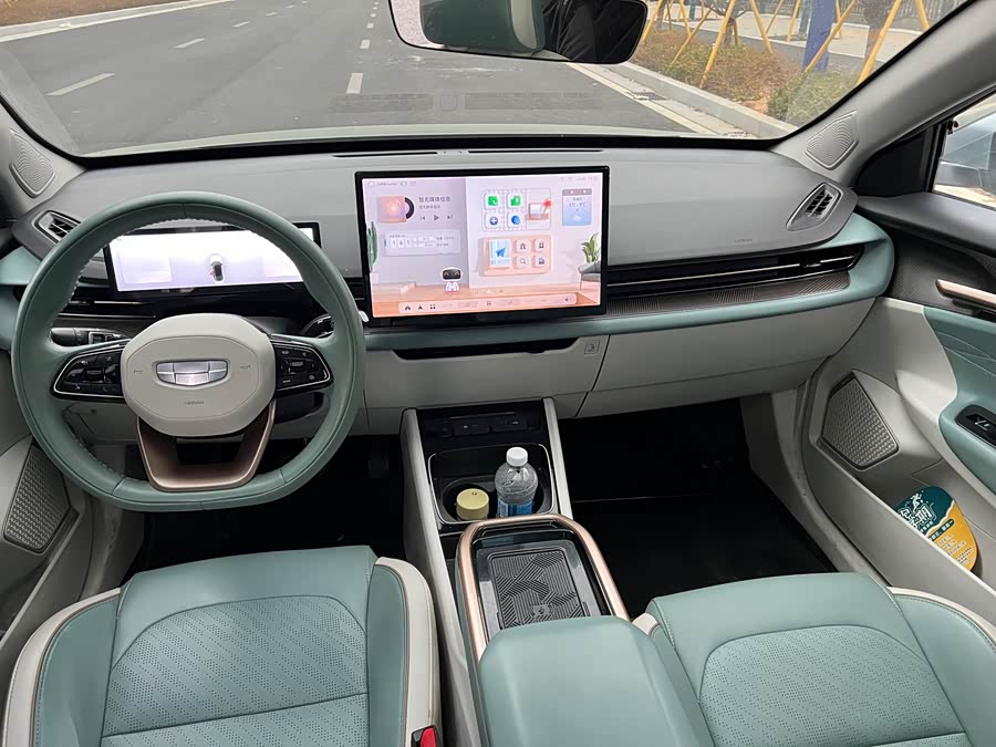 GEELY 2023 car image #12