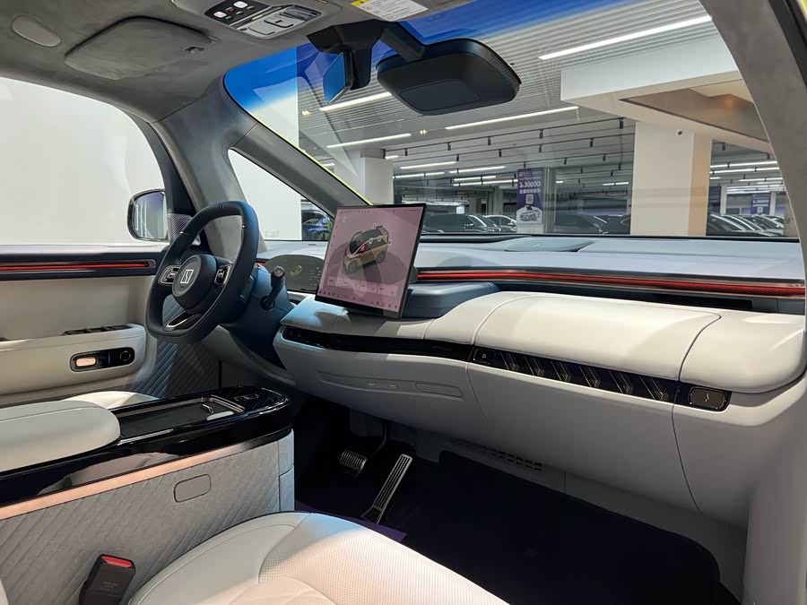 极氪 极氪MIX 2024 汽车图片 #12