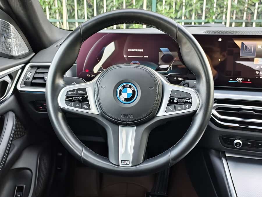 BMW i4 2023 car image #12