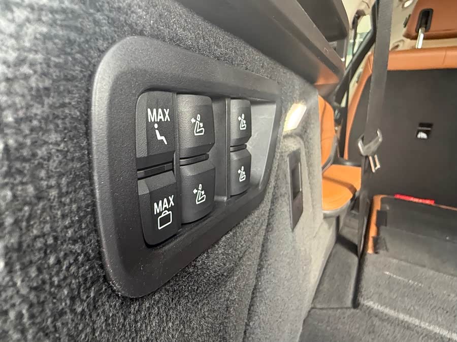 BMW X7 2019 #12 BMW X7 2019 car image #12