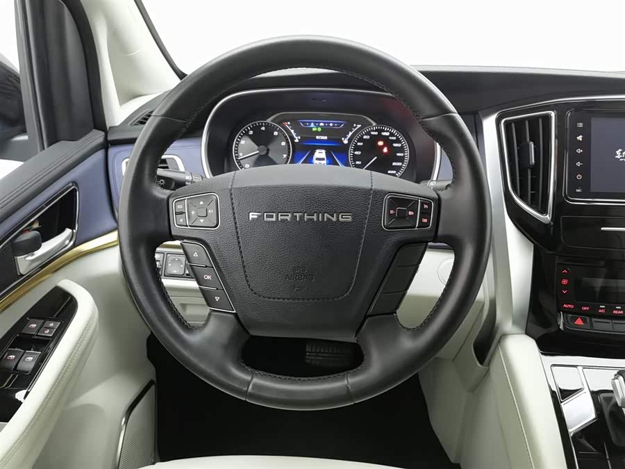 Forthing M7 2022 immagine di auto #12