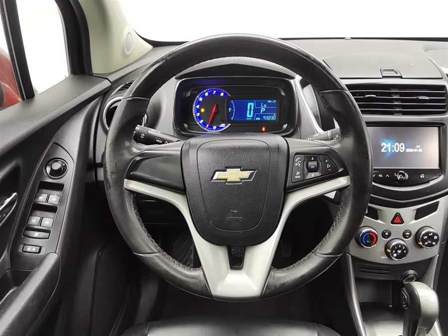 Chevrolet Tracker 2014 #12 Chevrolet Tracker 2014 car image #12
