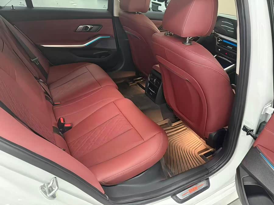 BMW i3 2023 car image #12