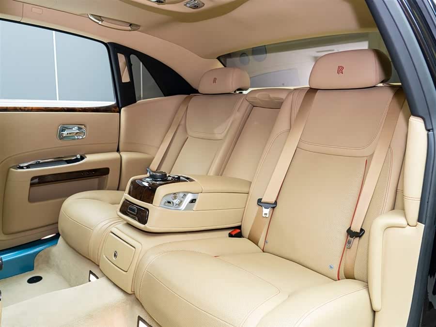 Rolls-Royce Ghost 2017 car image #12