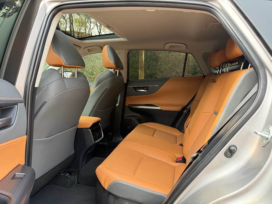 Toyota Venza 2023 immagine di auto #12