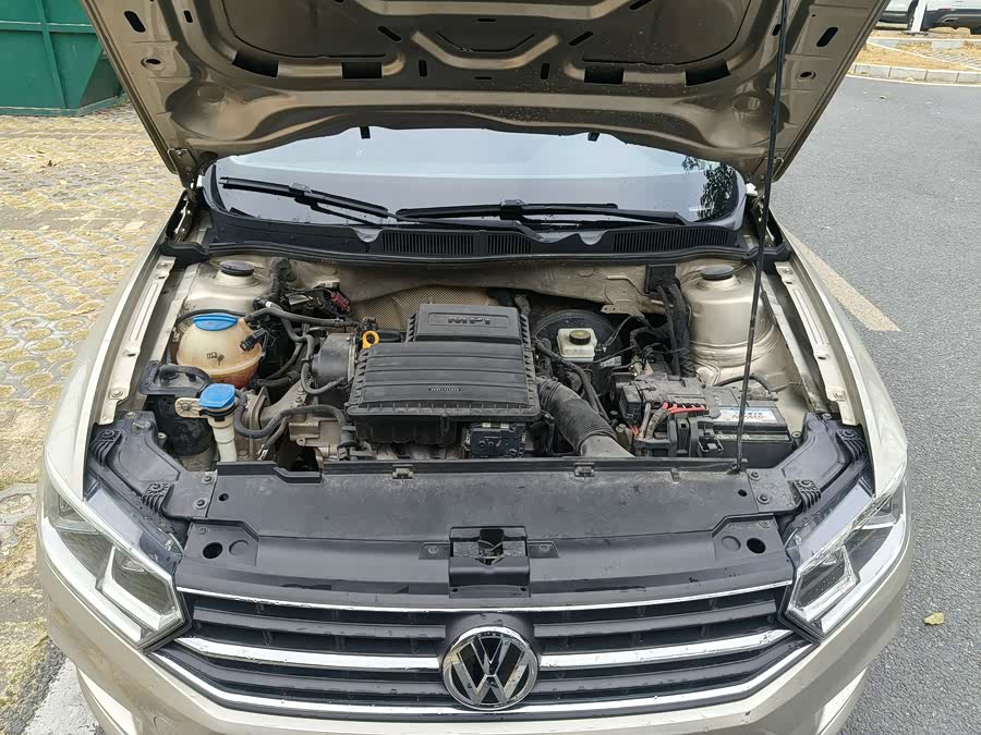 Volkswagen Bora 2018 car image #12