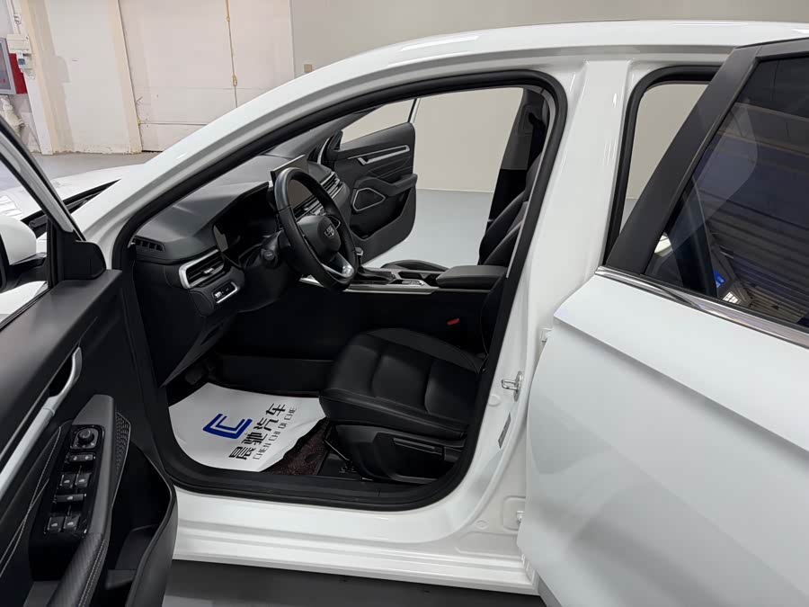 GEELY Emgrand 2023 #12 GEELY Emgrand 2023 car image #12