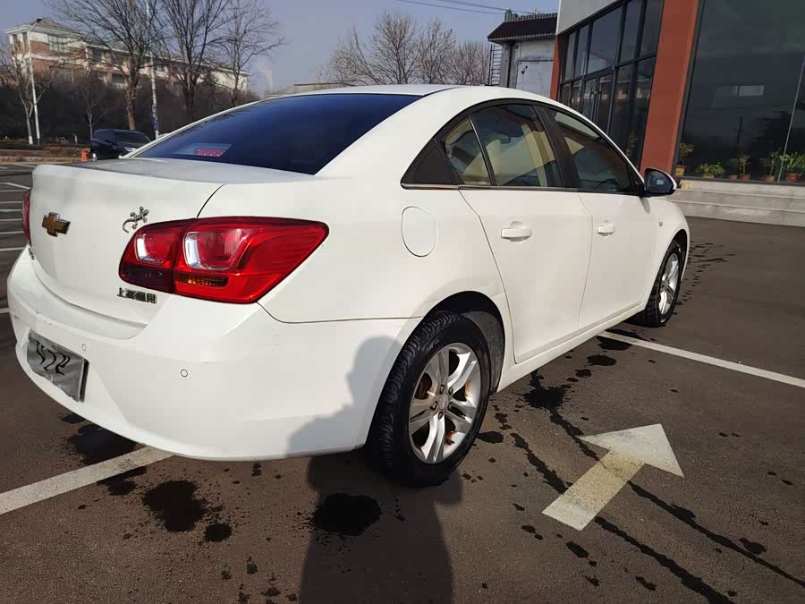 Chevrolet Cruze 2016 immagine di auto #12