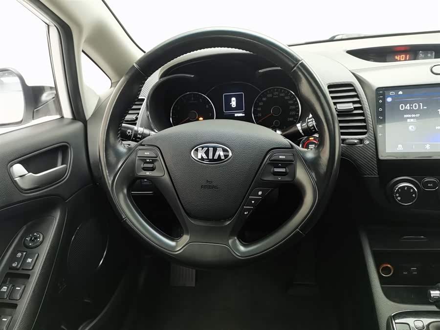 起亚 起亚K3 2018 汽车图片 #12