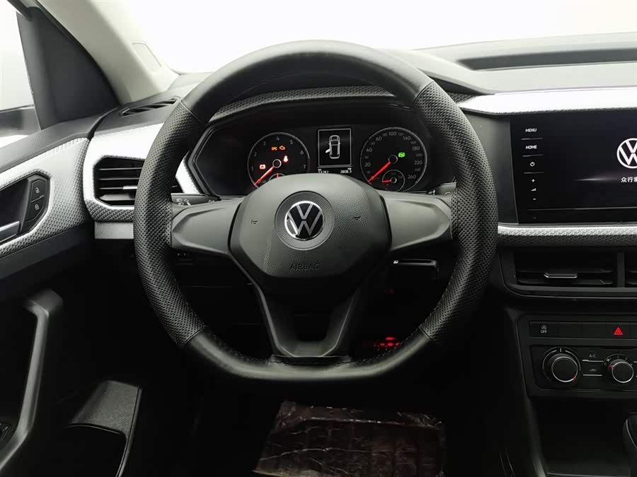 Volkswagen Tacqua 2021 car image #12