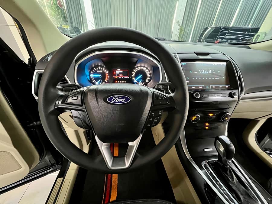 Ford Edge 2016 car image #12
