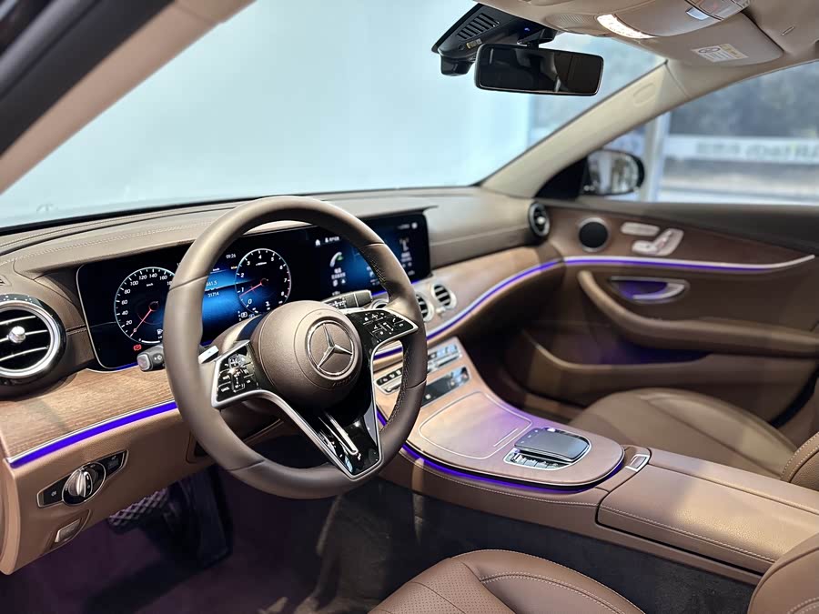 Mercedes-Benz E Class 2023 car image #12