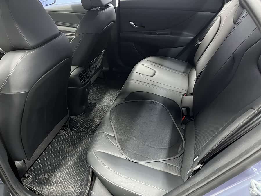 Hyundai Elantra 2024 car image #12