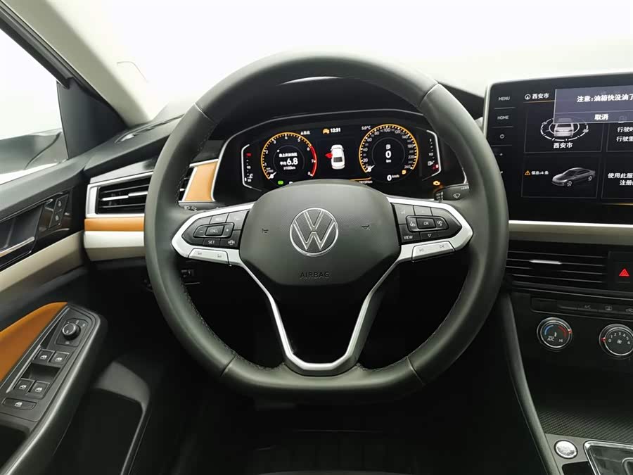 Volkswagen Bora 2023 car image #12