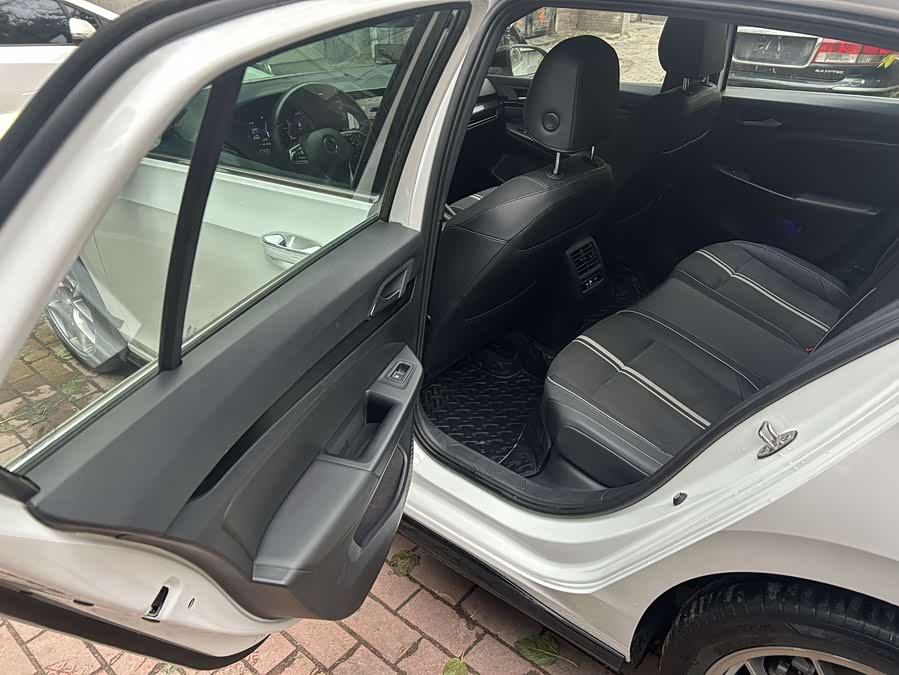 Volkswagen Golf 2021 #12 Volkswagen Golf 2021 car image #12