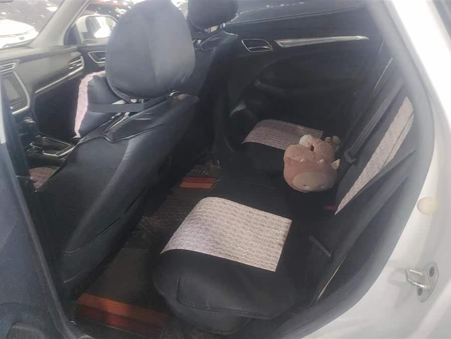 Roewe RX3 2021 изображение автомобиля #12