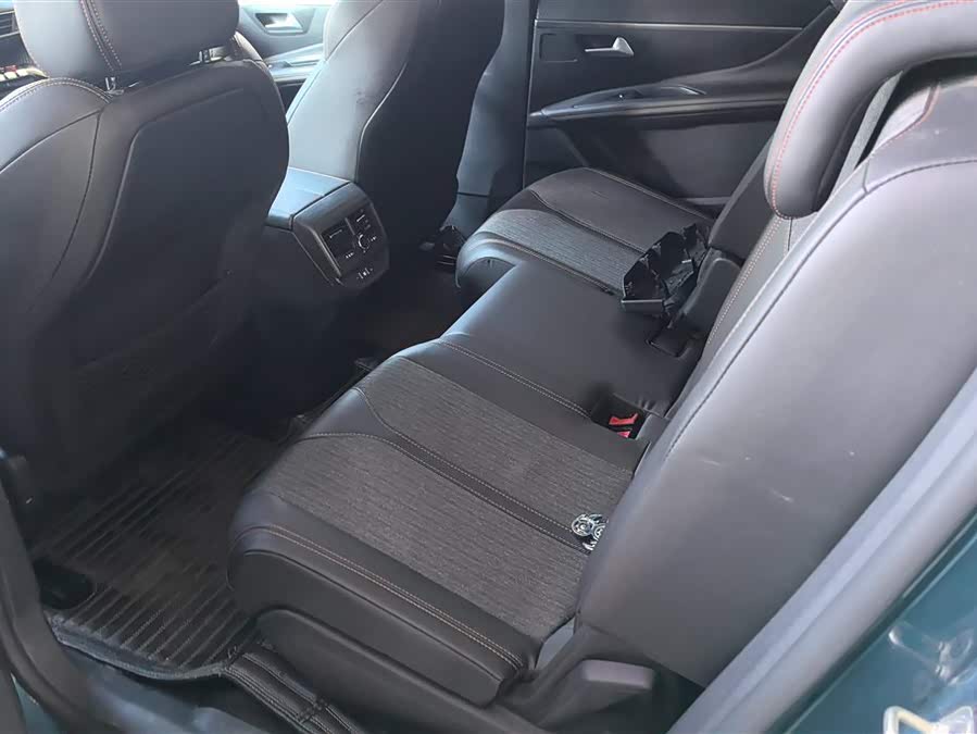 Peugeot 5008 2019 car image #12