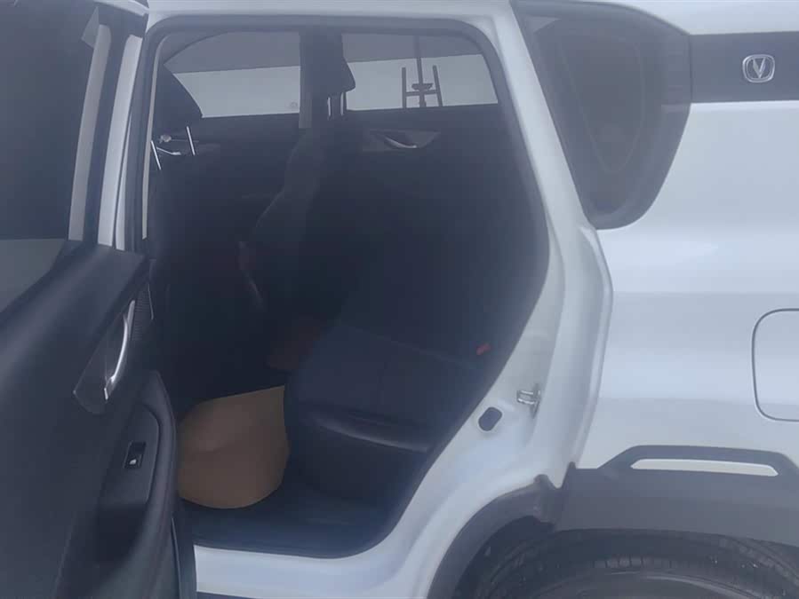 Changan CS35 Plus 2024 صورة سيارة #12