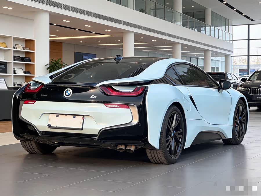 BMW i8 2015 car image #12
