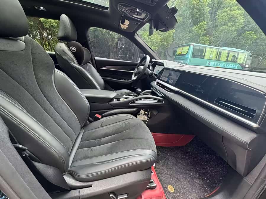 GEELY Monjaro 2023 car image #12