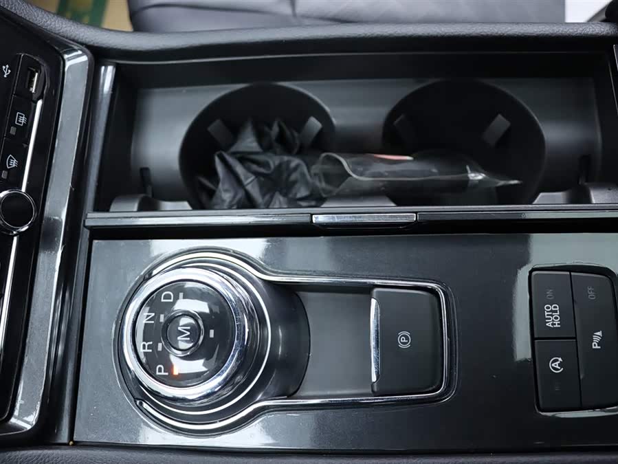 Ford Taurus 2020 car image #12