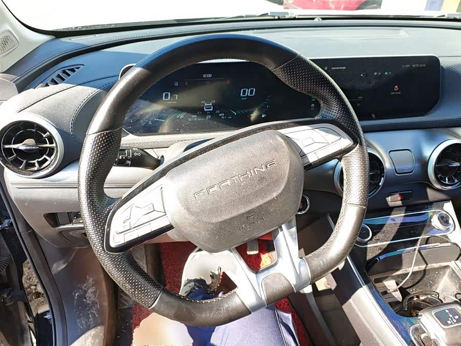 Forthing T5 EVO 2022 car image #12