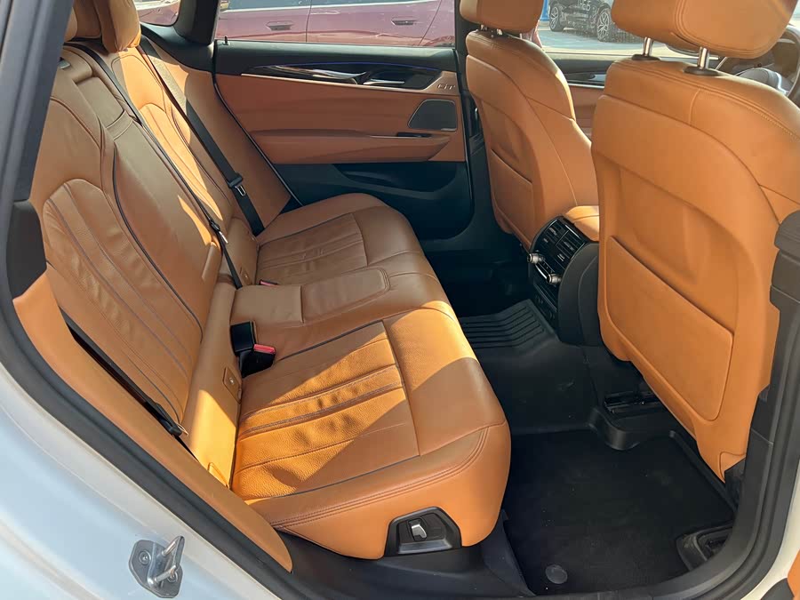 BMW 6 Series GT 2019 #12 BMW 6 Series GT 2019 car image #12