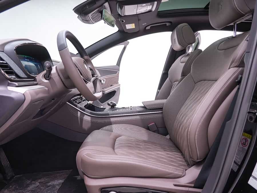 BYD Han 2024 car image #12