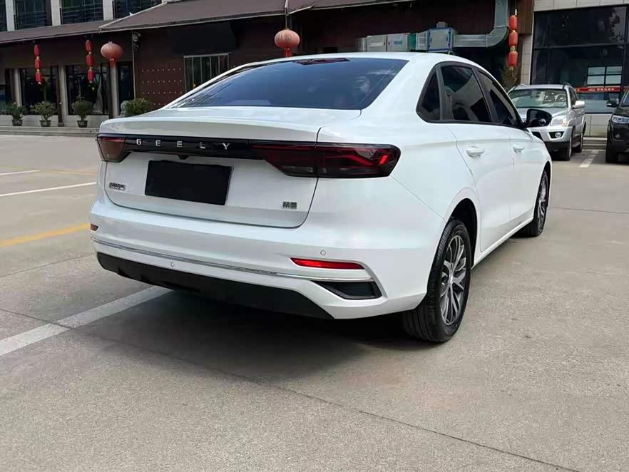 GEELY Emgrand 2022 #12 GEELY Emgrand 2022 car image #12