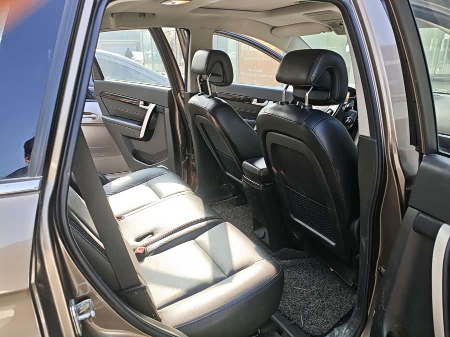 Chevrolet Captiva 2017 #12 Chevrolet Captiva 2017 car image #12