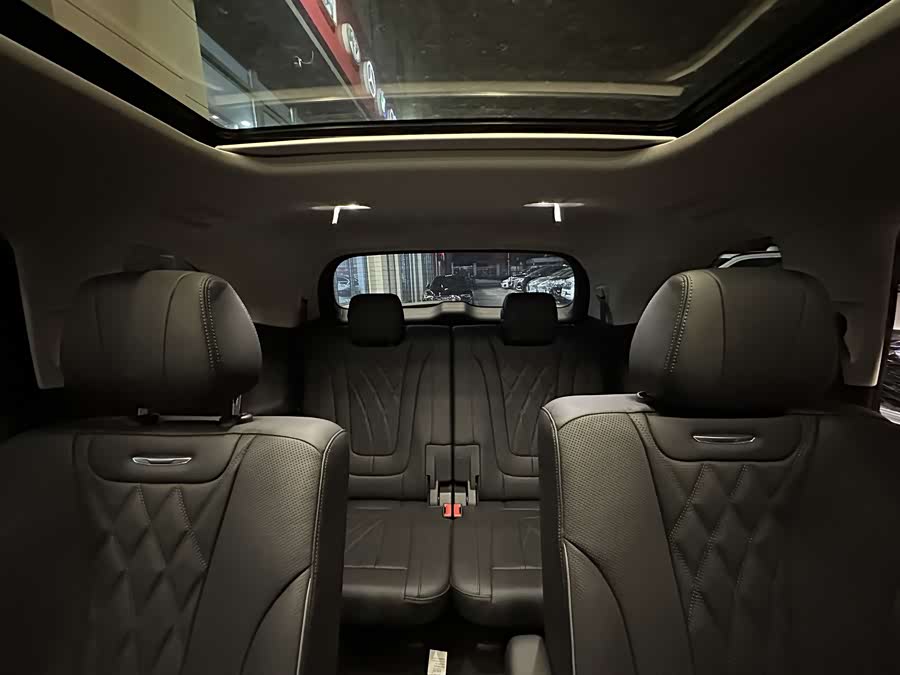 HongQi HS7 2024 car image #12