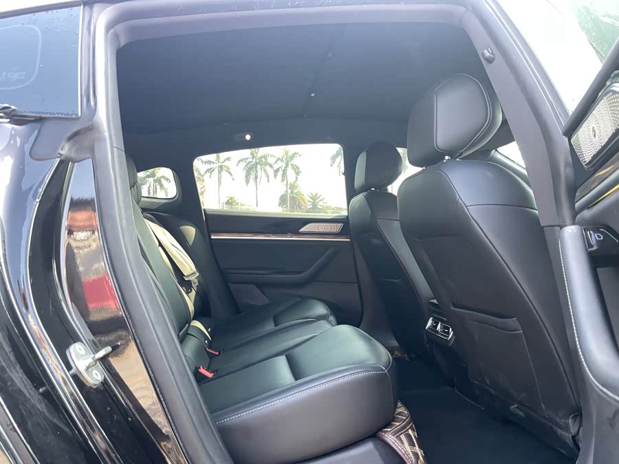 哪吒汽车 哪吒S 2023 汽车图片 #12