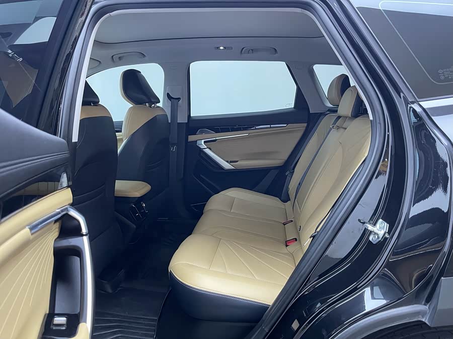 GEELY Boyue L 2022 car image #12