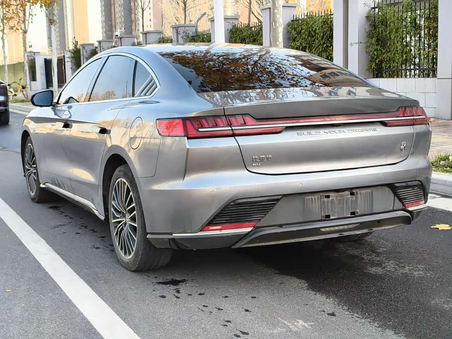 BYD Han 2025 car image #12