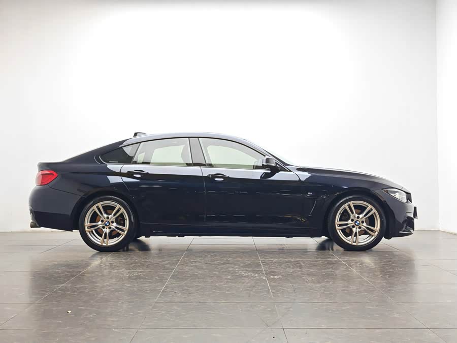 BMW 4 Series 2018 car image #12