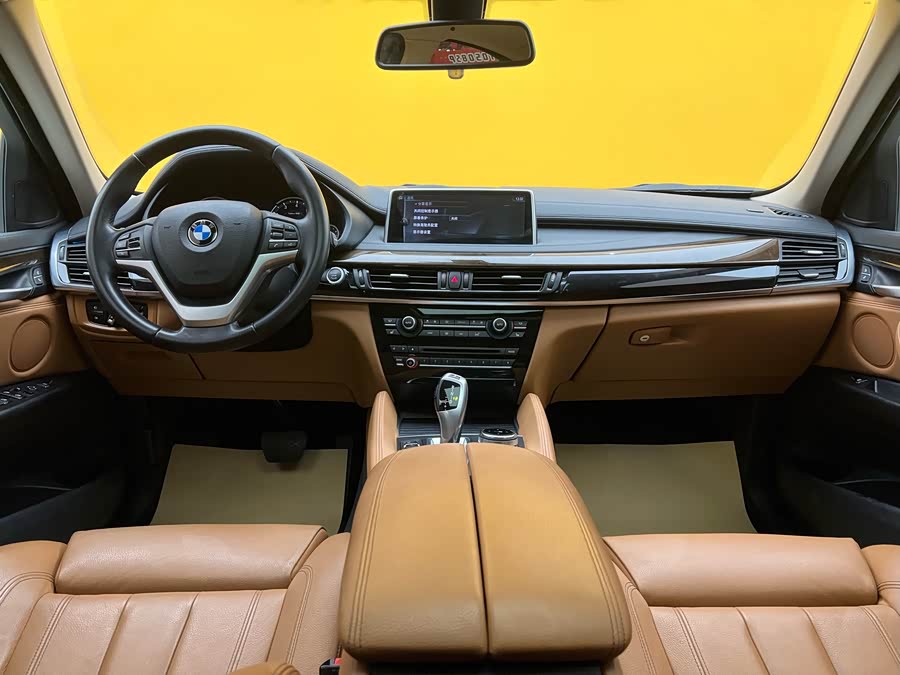 BMW X6 2018 imagem de carro #12