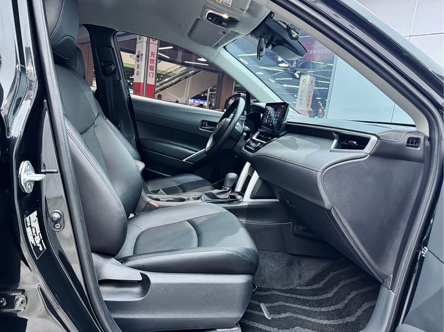 Toyota Corolla Cross 2024 immagine di auto #12