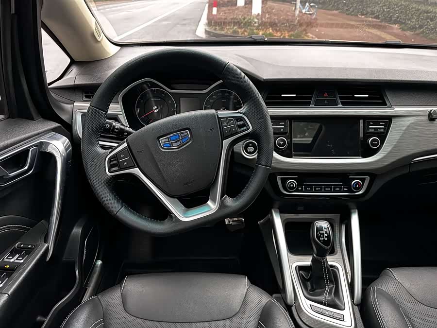 Vision X3 2018 immagine di auto #12