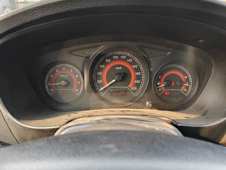 Soueast V3 Lingyue 2013 #12 Soueast V3 Lingyue 2013 car image #12