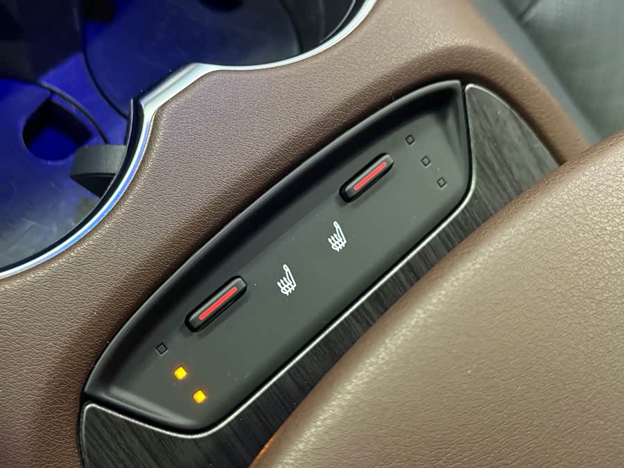 Toyota Harrier 2023 immagine di auto #12