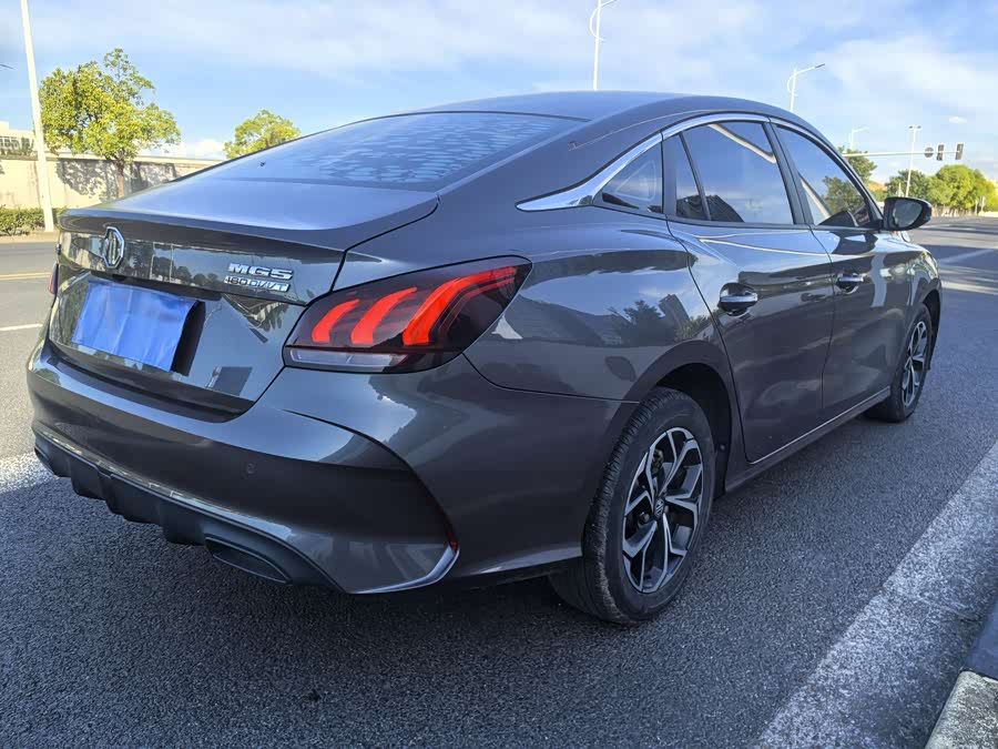MG 5 2021 car image #12